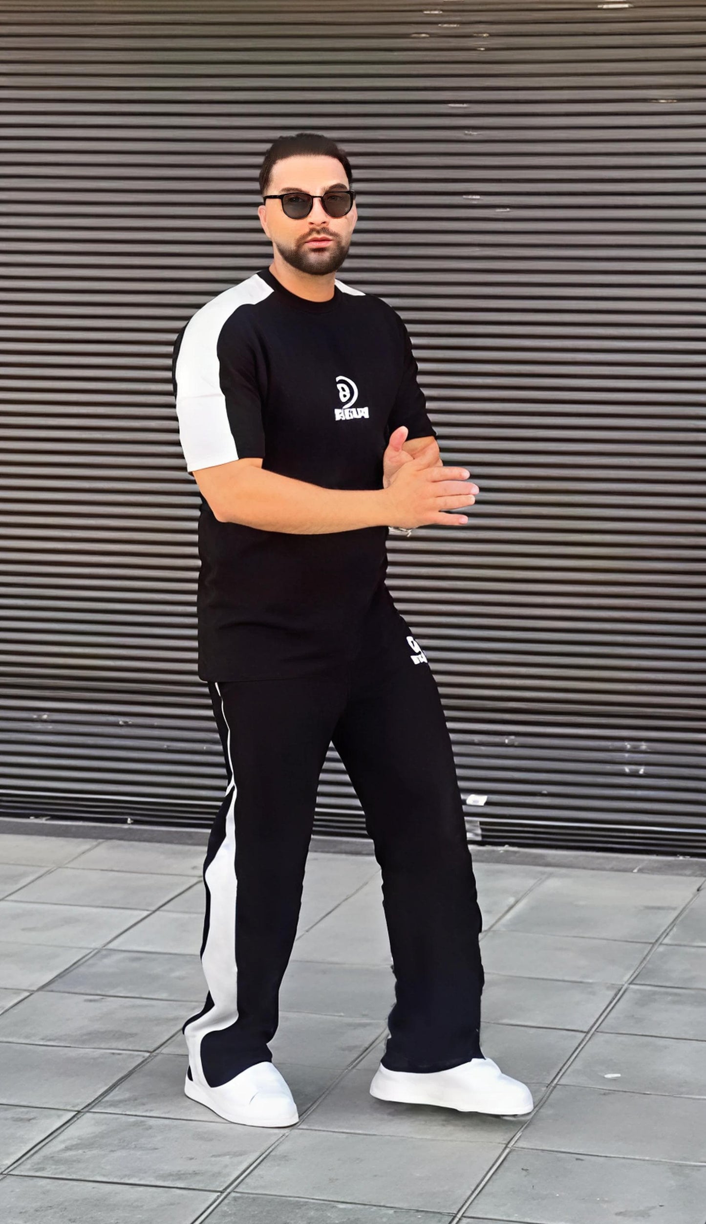 Q-08 Shadow Strike Set – Monochrome Edition