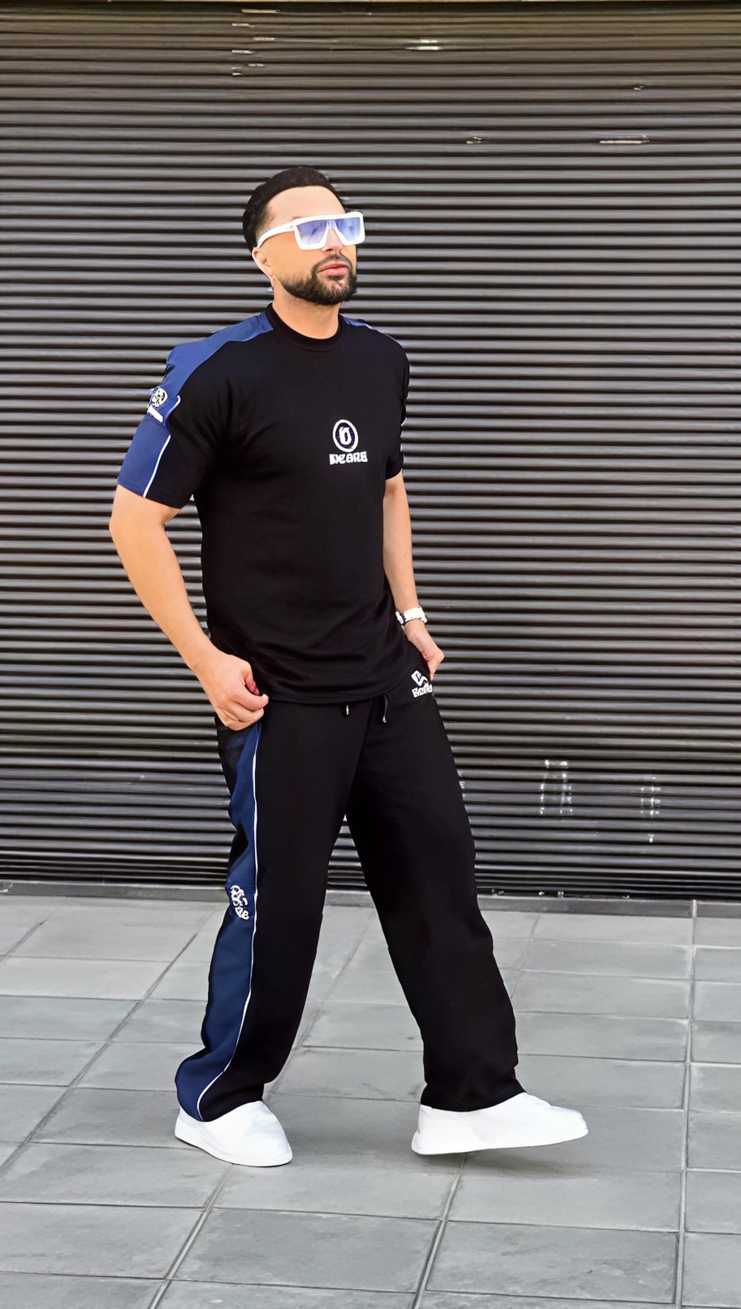 Q-08 Shadow Strike Set – Monochrome Edition