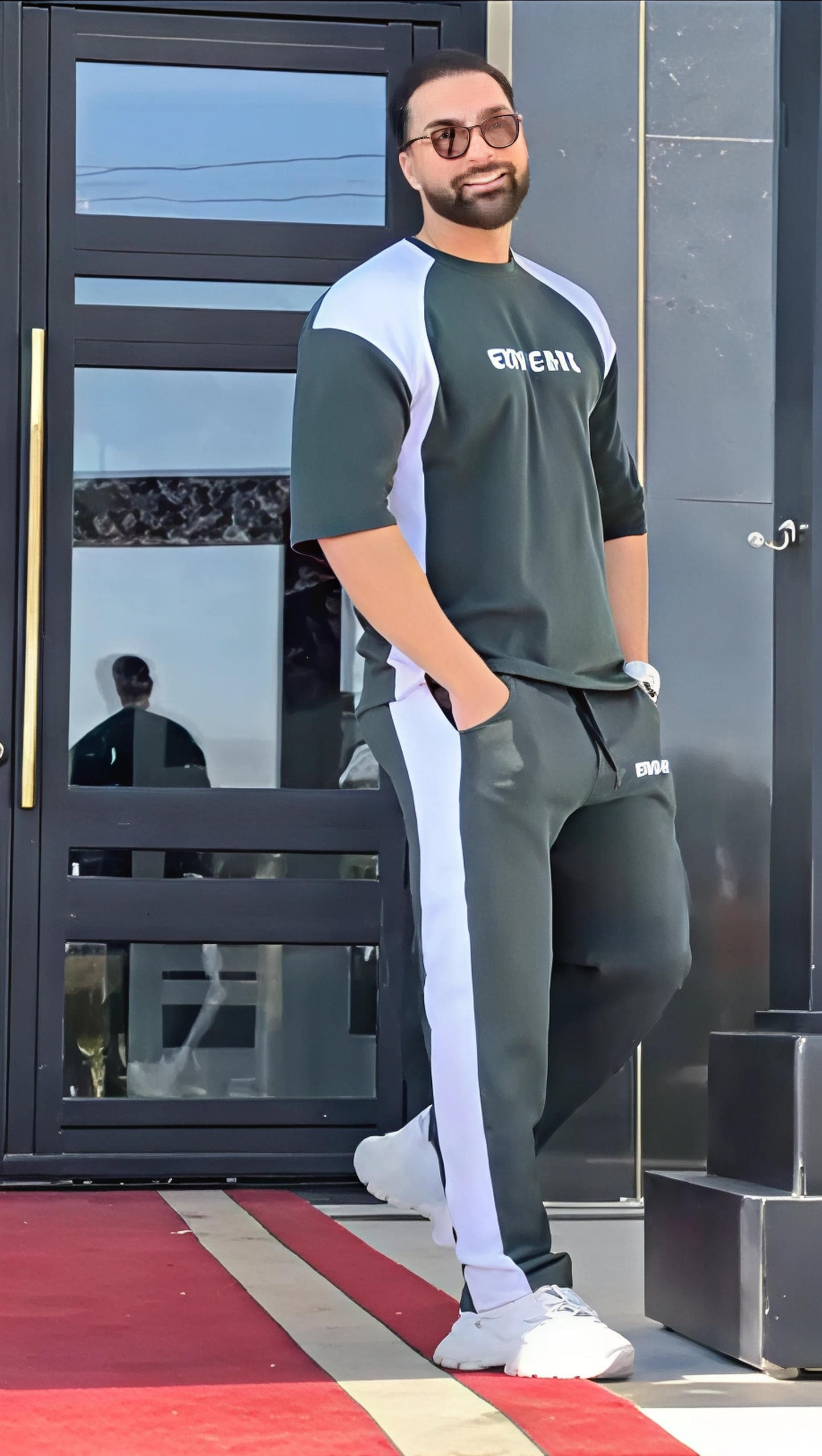 Q-10 CloudFlex Tracksuit – Minimal Contrast Fit